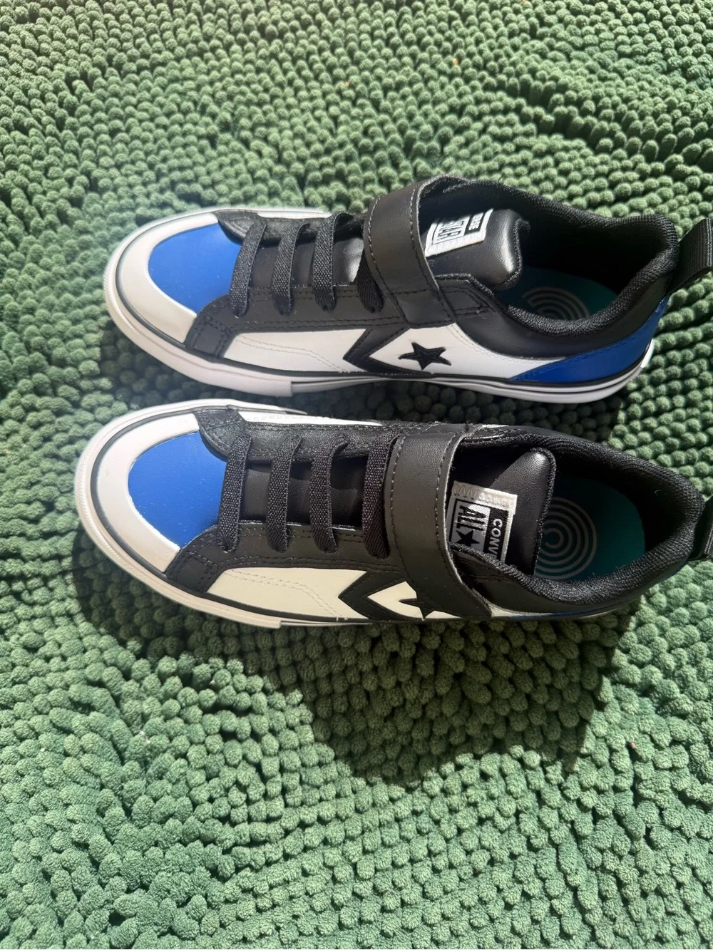 Converse Pro Blaze Low Top Sneaker Blue Black White EUC KIDS SIZE 3